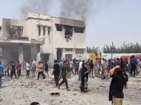 Gần 1.000 người thương vong ở Iran trong các cuộc tấn công của Mỹ và Israel