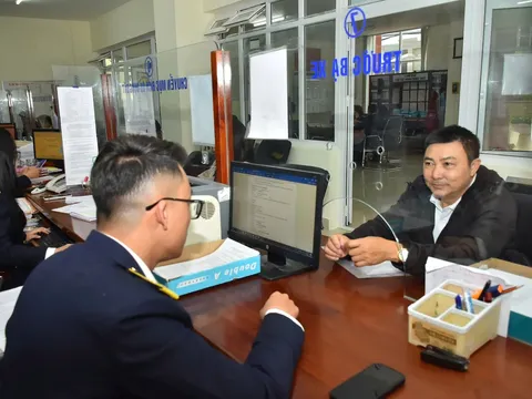 Loạt thay đổi về thuế từ năm 2026: Doanh nghiệp và hộ kinh doanh cần biết