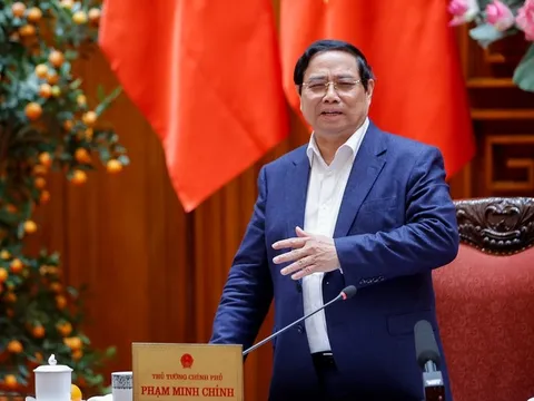 Thủ tướng: Sử dụng ngay Quỹ bình ổn giá xăng dầu; dứt khoát không để thiếu năng lượng trong mọi hoàn cảnh