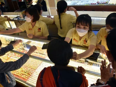 Giá vàng hôm nay, 24/3: Bật tăng trở lại