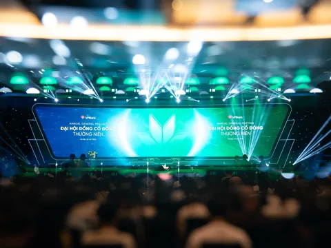 Đại hội đồng cổ đông VPBank thông qua kế hoạch tăng trưởng mạnh mẽ, nâng vốn lên hơn 106.200 tỷ đồng