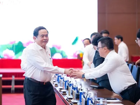 Thủ tướng Chính phủ và Chủ tịch Quốc hội gặp mặt lãnh đạo các cơ quan báo chí
