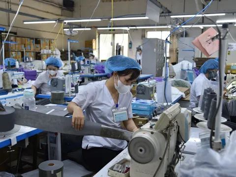 Đề xuất tăng lương tối thiểu vùng gần 10%: Cân bằng bài toán an sinh và sức chịu đựng của doanh nghiệp