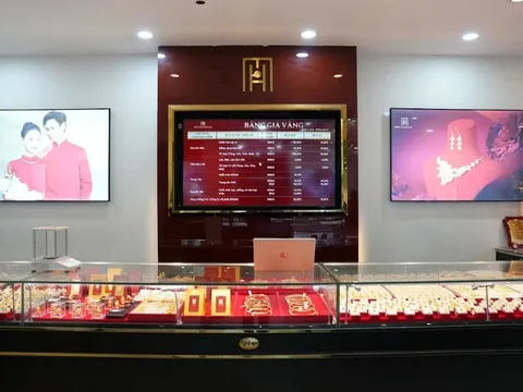 Giá vàng hôm nay 1/8: Biến động lạ trong phiên đầu tháng
