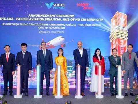 Vietjet 2 lần được vinh danh "Dấu ấn thương hiệu Việt hướng đến tăng trưởng xanh"