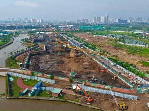 Săn hàng ‘cắt lỗ’ trên thị trường địa ốc: Người mua cần lưu ý gì?