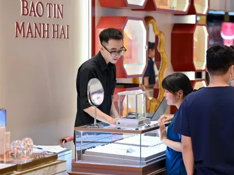 Giá vàng hôm nay 28/8: Quay đầu giảm tại các thương hiệu lớn