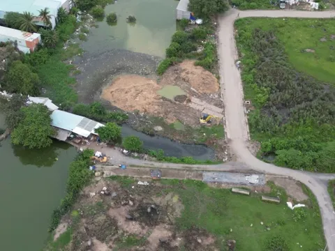 TP.HCM: Nhiều điểm tập kết bùn thải nguy cơ gây ô nhiễm nghi từ công trình xây dựng