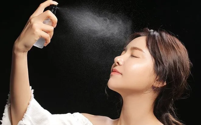 Dùng xịt khoáng sai cách có thể gây hại nghiêm trọng tới làn da