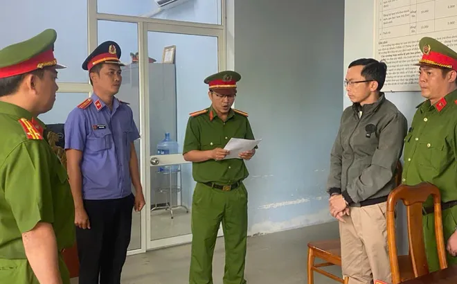 Bắt tạm giam thầy giáo THPT bị tố quan hệ bất chính với 1 nữ sinh ở Bình Thuận