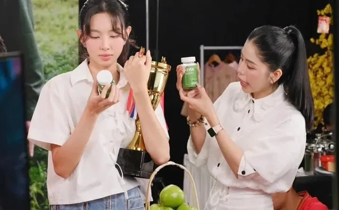 Livestream bán 'thần dược': Kẹo bổ thay rau, ngăn đột quỵ?