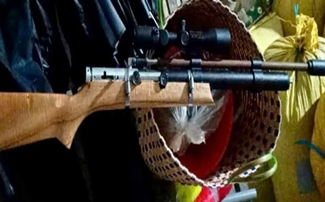 Bắt Trương Vô Kỵ vì rao bán súng tự chế