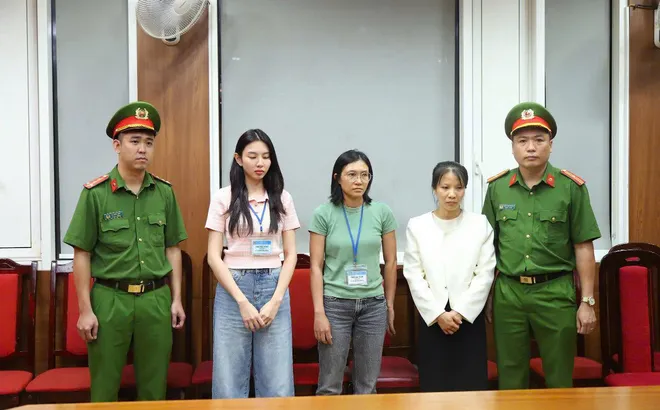 Hoa hậu Nguyễn Thúc Thùy Tiên khai gì với cơ quan điều tra việc điều hành công ty?