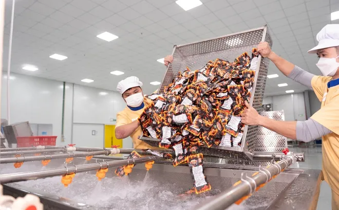 Câu chuyện chinh phục khách hàng phía sau "đế chế ăn vặt" Ăn Cùng Bà Tuyết