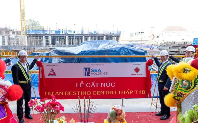 Seaholdings cất nóc block Amor sau 1 năm khởi công