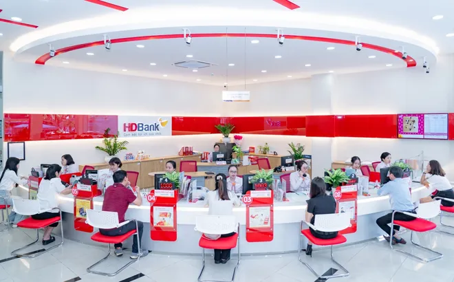 Đẩy mạnh kinh doanh số, Hdbank báo lãi 6 tháng 10.068 tỷ đồng, Roe lên tới 26,5%