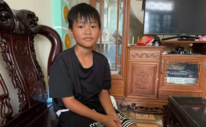‘Người hùng nhí’ ở Ninh Bình kể phút lao mình xuống kênh cứu em nhỏ