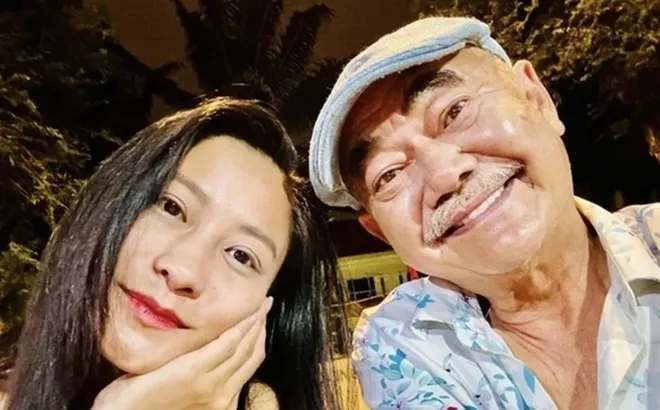 Bạn gái kém 36 tuổi nói về tin chia tay NSND Việt Anh