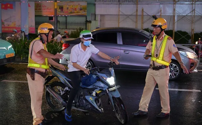 Tập trung kiểm tra nồng độ cồn ở tuyến đường trọng điểm, gần nhà hàng, quán nhậu...