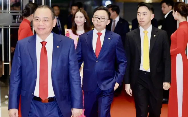 Ông Phạm Nhật Vượng và 2 con trai lập công ty sản xuất máy bay và tàu vũ trụ
