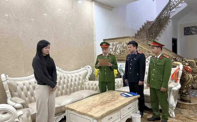 Tiết lộ tài khoản ‘đen’ nhận tiền riêng để trốn thuế của ông ông chủ Vàng bạc Kim Chung vừa bị bắt