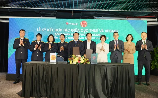 VPBank hợp tác Cục Thuế, hỗ trợ 5,4 triệu hộ kinh doanh bằng giải pháp số “all-in-one”